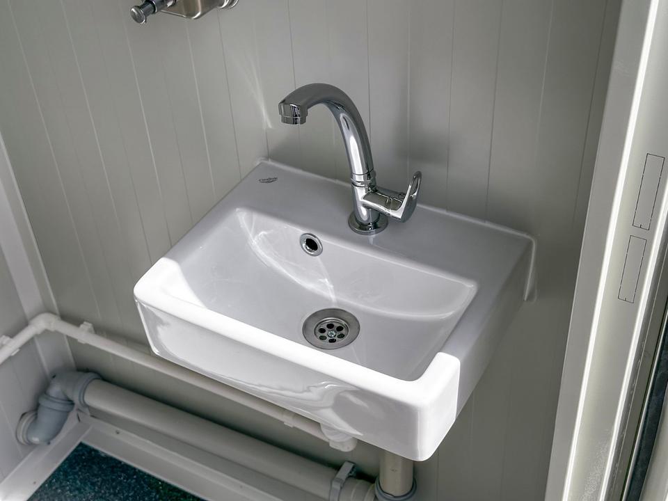 CONTENEDOR SANITARIO DE DOBLE WC (220X120M)