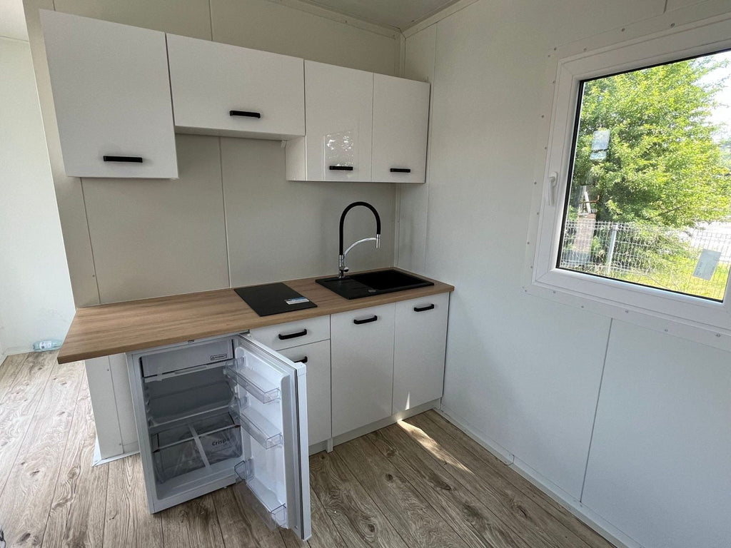 CONTENEDOR HABITABLE 8X3MT